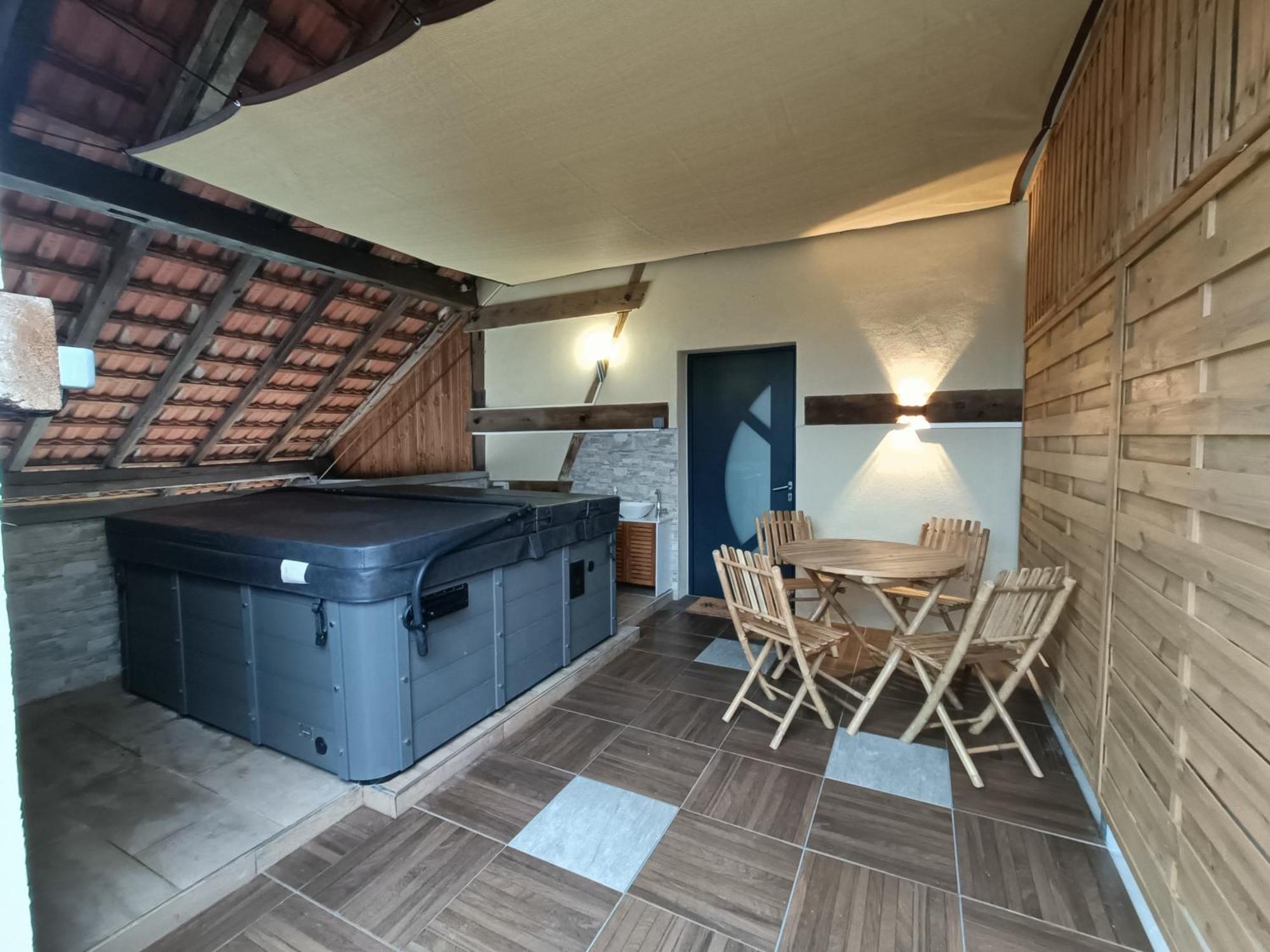 Maison D'Hotes Avec Jacuzzi -Sauna Apartment Montreux-Chateau Екстериор снимка